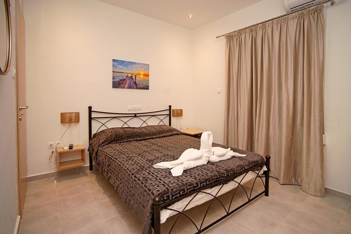 Karnagio Rooms Κυπαρισσία Εξωτερικό φωτογραφία