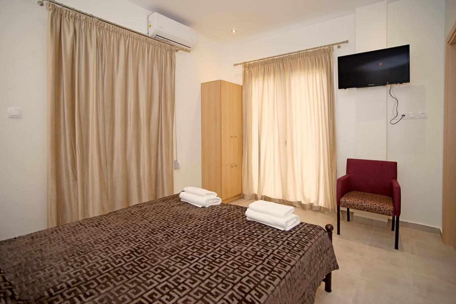 Karnagio Rooms Κυπαρισσία Εξωτερικό φωτογραφία